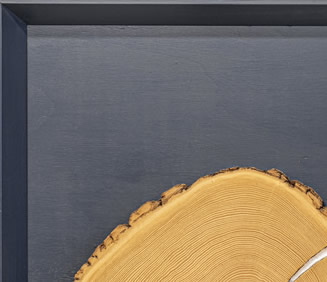 Urknall | Kastanienholz auf eingefärbter Holzplatte mit Kunstharz | H. 83 x B. 112 cm